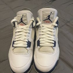 Jordan 4s  8.5