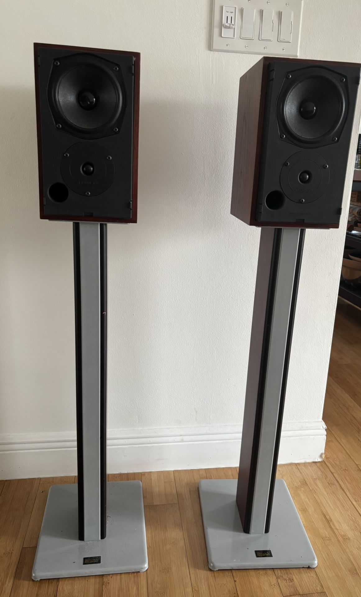 Mission model 780 with Stands. Capability To Bi-Amp