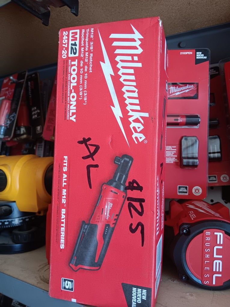 Milwaukee M12 3/8" Ratchet. Tool-Only