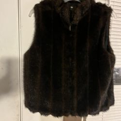 Investments Womens L Faux Fur Vest Lined