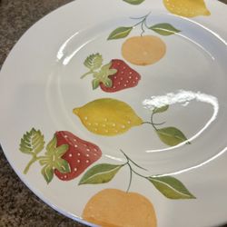 Crate & Barrel Laucarte Round Platter