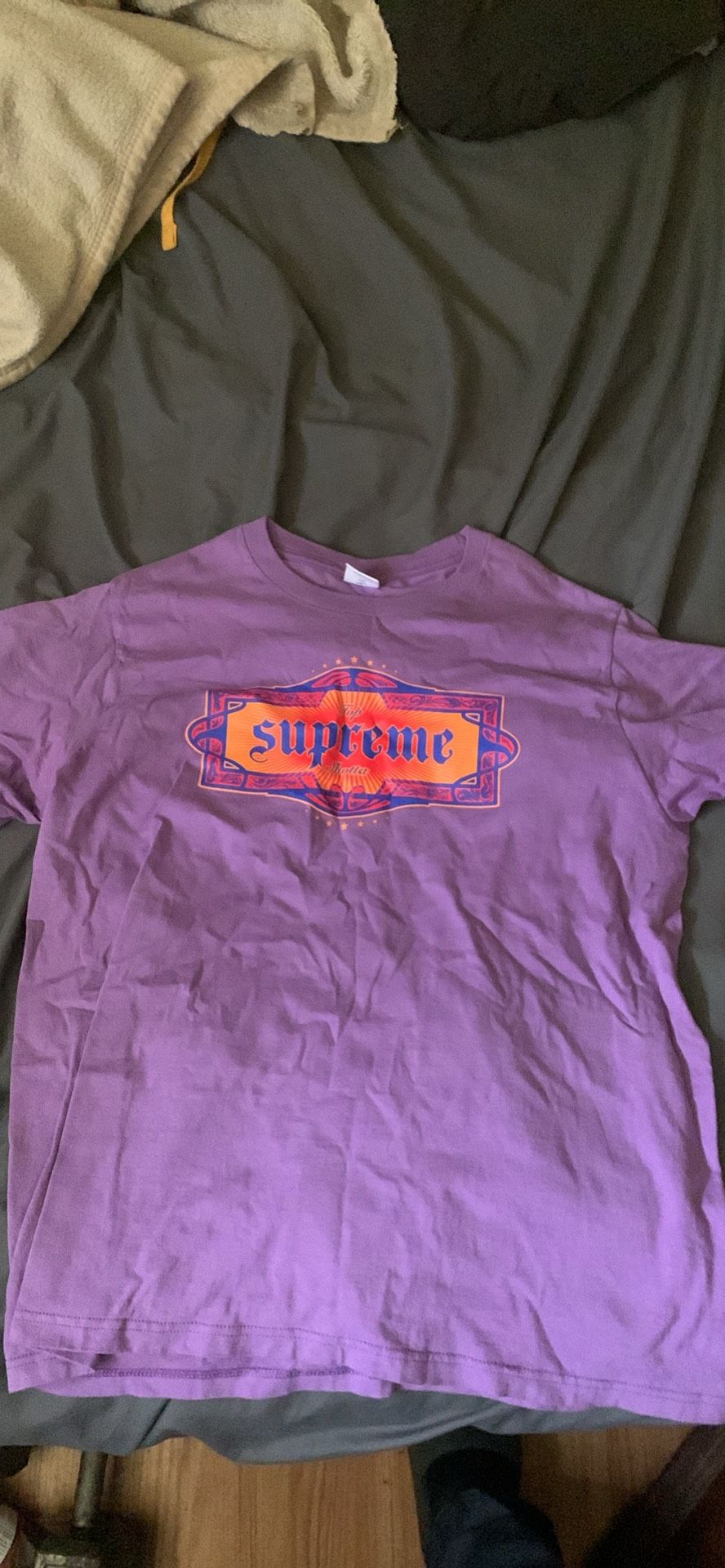 Supreme Tshirt