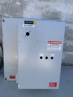 Selling this preowned an empty ENCLOSED INDUSTRIAL CONTROL PANEL No. AY 490213. Measurements are on the photos. What’s on the photo is what’s availabl