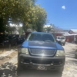 2003 Ford Explorer Sport
