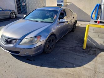 2005 Acura RL