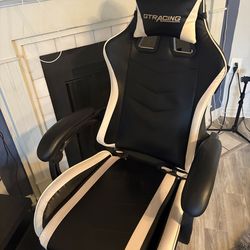 Gaming chair