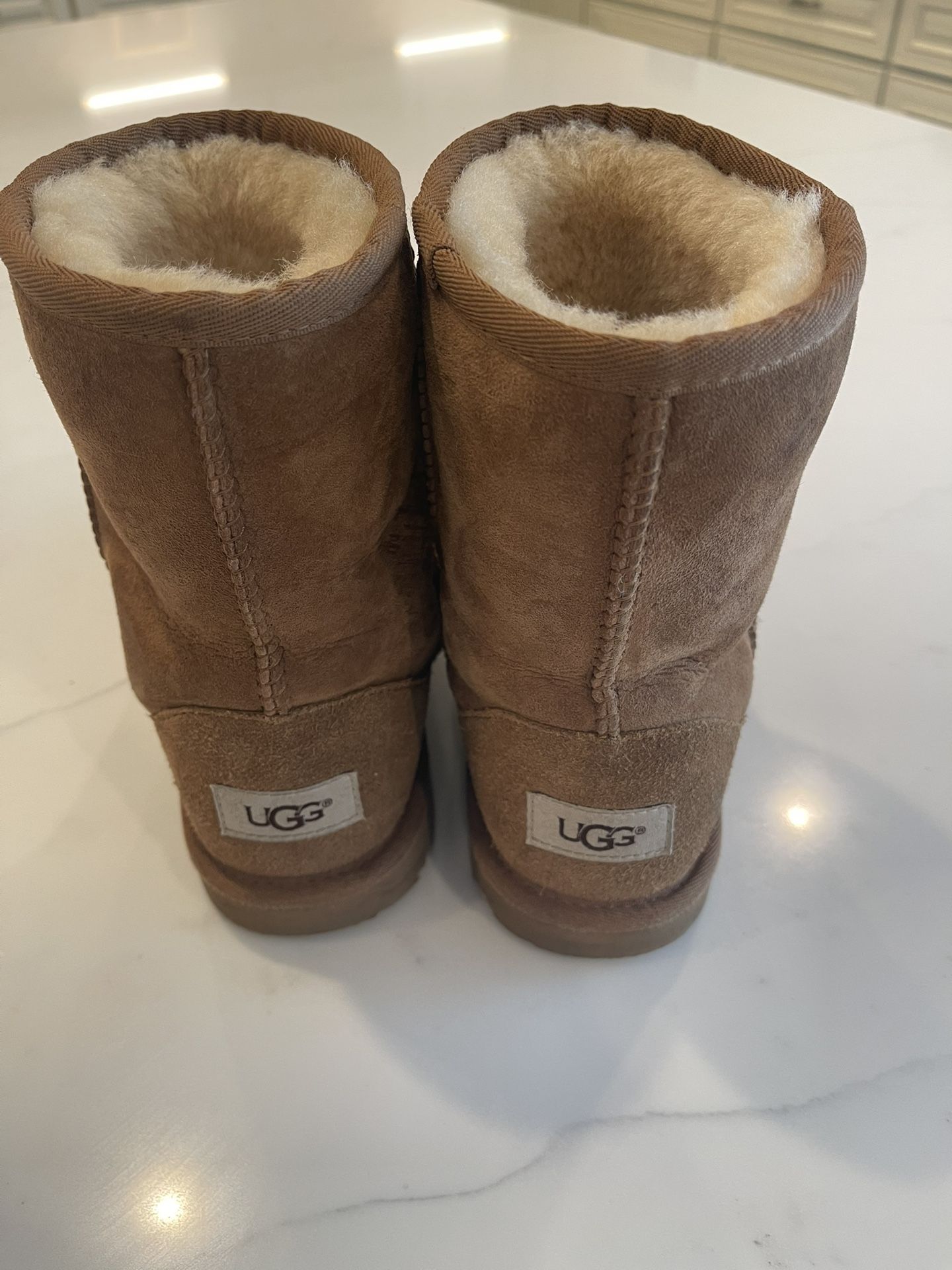 Chestnut Uggs Size 5