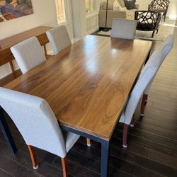Dining Room Table And chairs