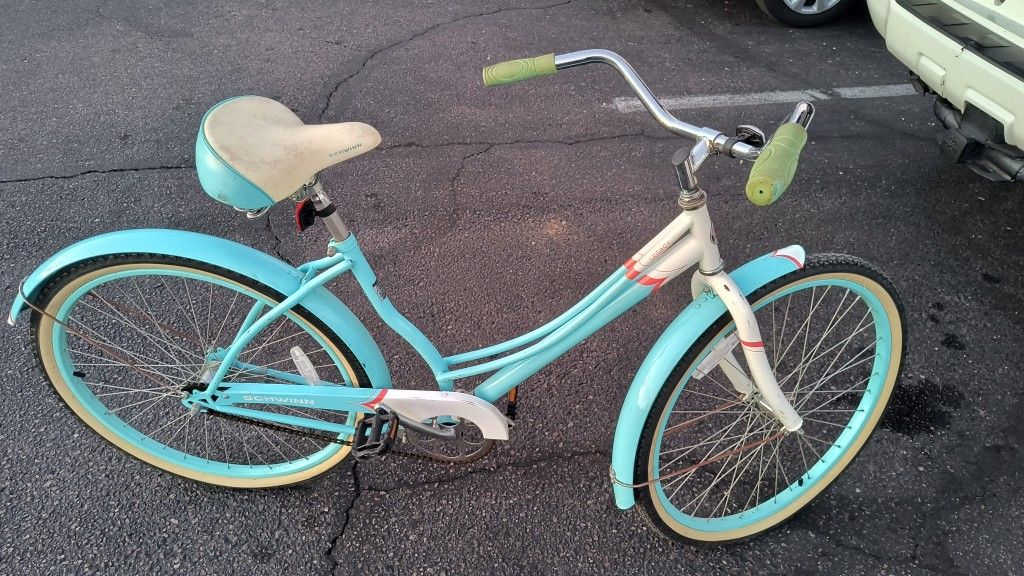Schwinn Legacy (Women's) 26" Cruiser Bike For Sale!!!