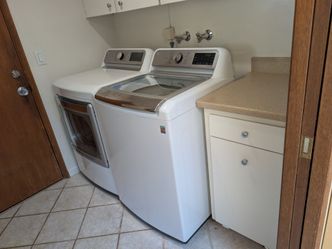 LG washer and dryer (2 years old)