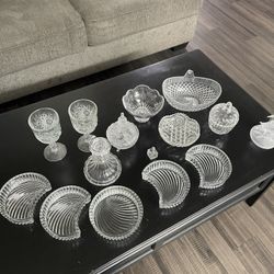 Decoration Piece Different Prices Each Piece 5 Dollar Not Broken Excellent Condishon Pick Up Raseda And Vanowen Moving Sale 