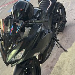 Kawaski Ninja 400abs 