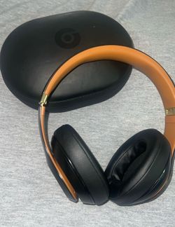 Beats Studio3 Over-Ear Headphones - Midnight Black