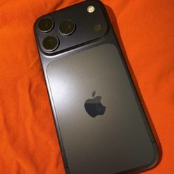 Unlocked Apple iPhone 17 Pro Deep Blue For Sale Or Trade For iPhone 17 Pro Max Unlocked