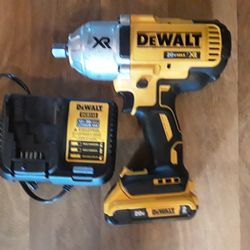 $220 No Less DeWalt DCF 899 High Torque Impact Wrench Kit With Battery And Charger