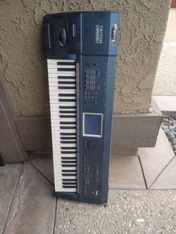 KORG TRITON 61