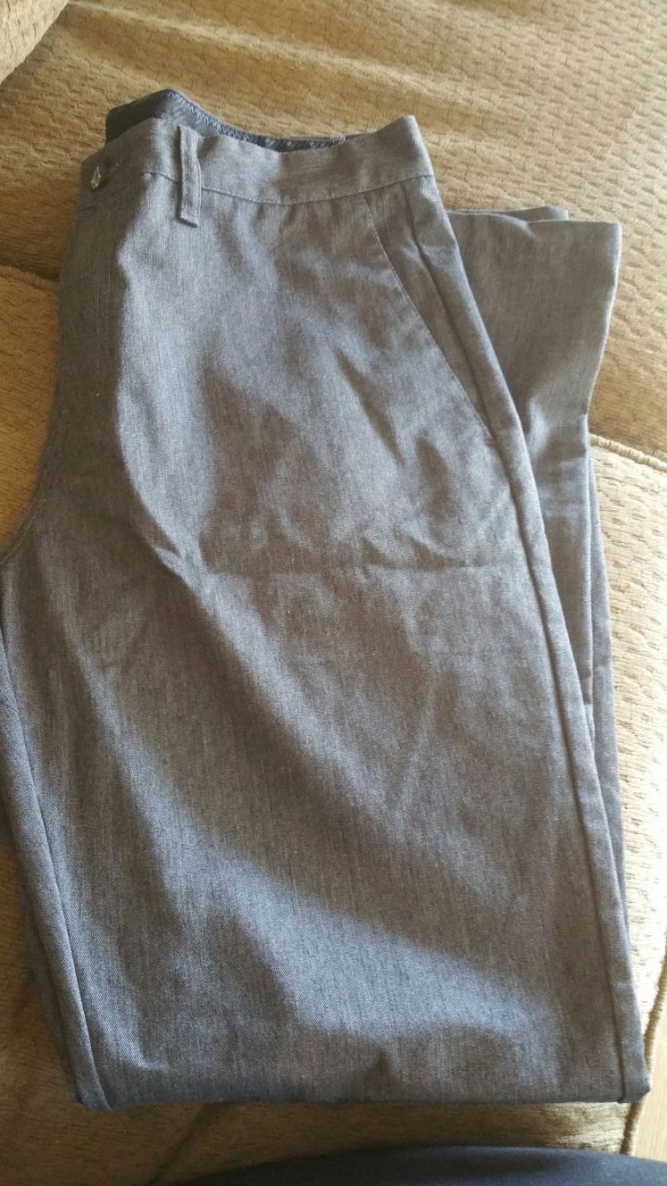 Mens Volcom dress pants size 33