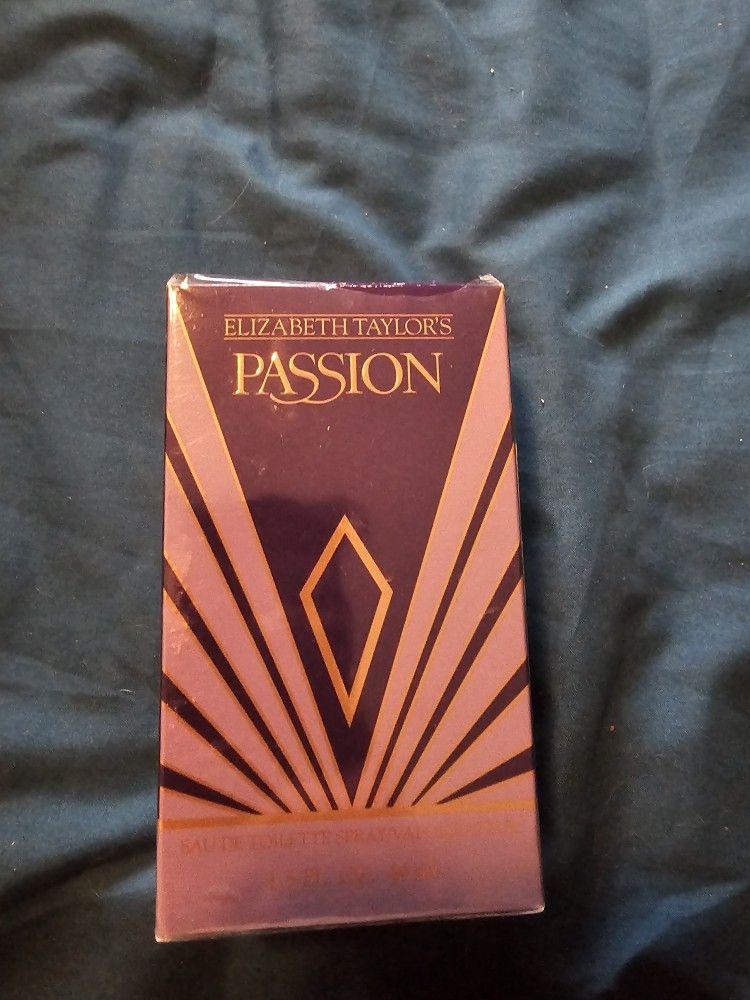 Elizabeth Taylor Perfume