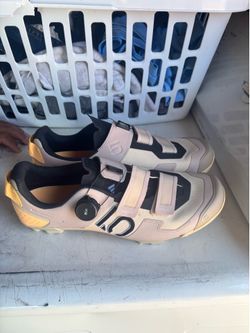 Adidas cycling shoes size 11