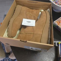UGG Never Worn Size 10