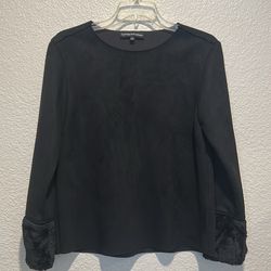 Cable & Gauge Black Blouse – Faux Fur Cuff Sleeves