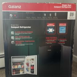 Mini Fridge 
