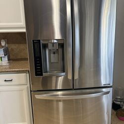 Free- Refrigerator 