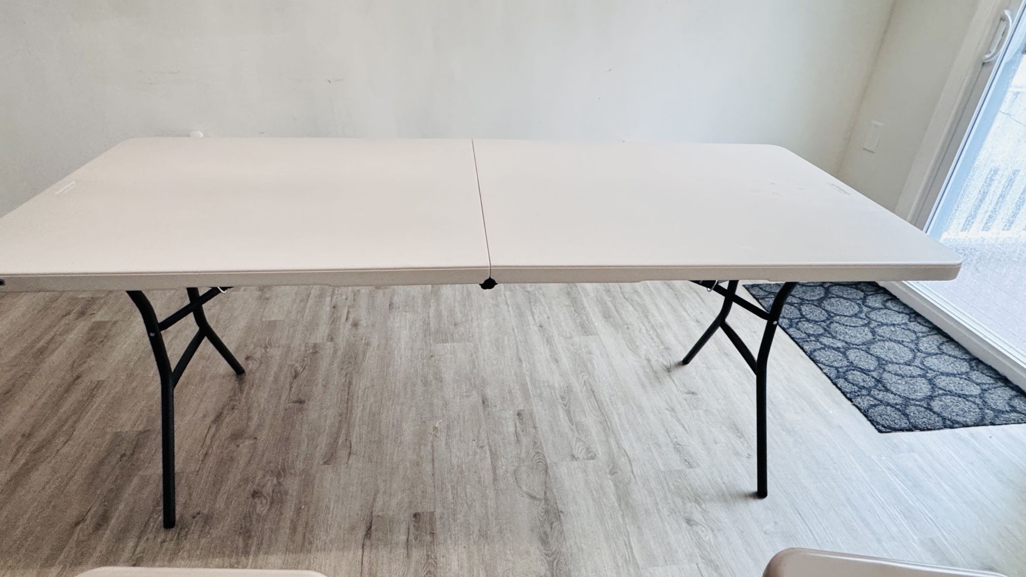 Foldable Plastic Dining Table