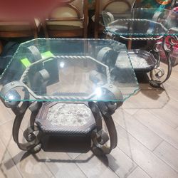 Coffee Table With  2 End Tablrs