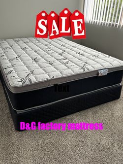 Queen Size Mattress Pillow Top 12"    new Mattress in a plastic sealed