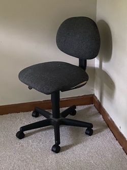 Rolling desk chairs