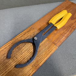 OIL FILTER WRENCH 2.5” - 4”