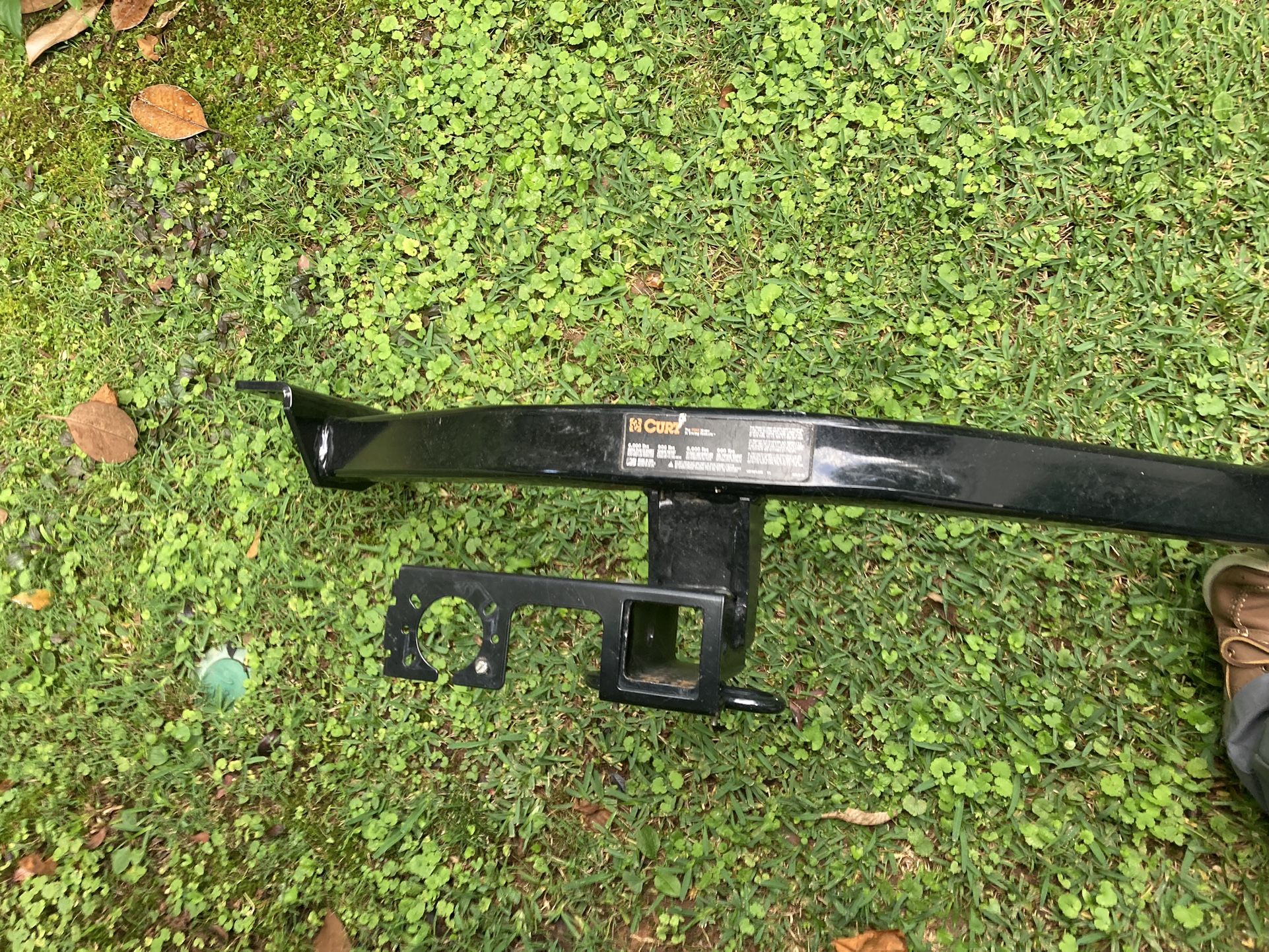 Curt Trailer Hitch Part #s0183u-ra