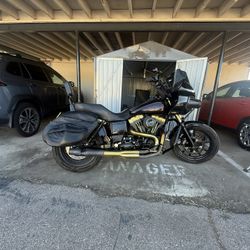 Harley Davidson Dyna Low Rider 