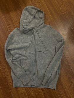 Basic knitted zip up