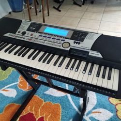 Yamaha PSR 550