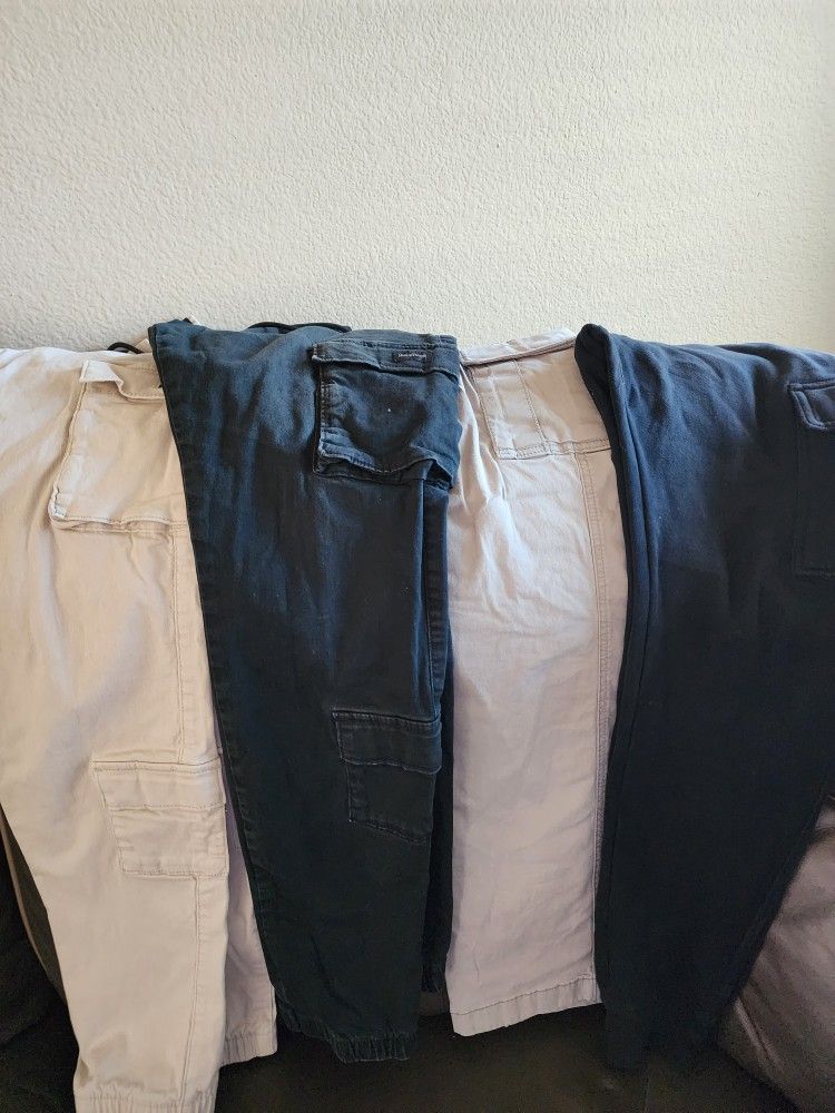 Hollister Men's Small Cargo Pants/short