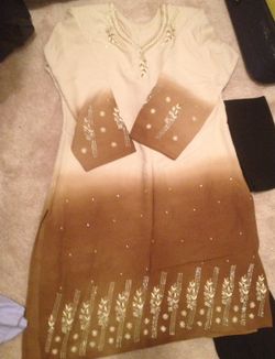 Pakistani Indian shalwar kameez dress
