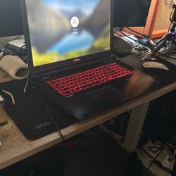 MSI Apache Pro Gaming Laptop – i7, 16GB RAM, 911GB Storage – Great Condition
