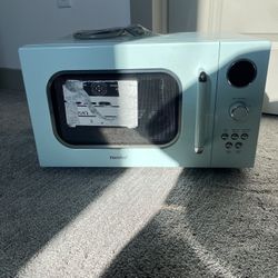 Comfee Microwave 