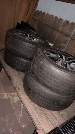 Honda acoord hybrid rims 225/50/R17