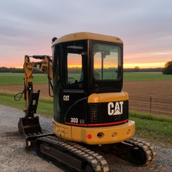 Caterpillar Mini 2005