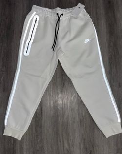 Nike tech sweats