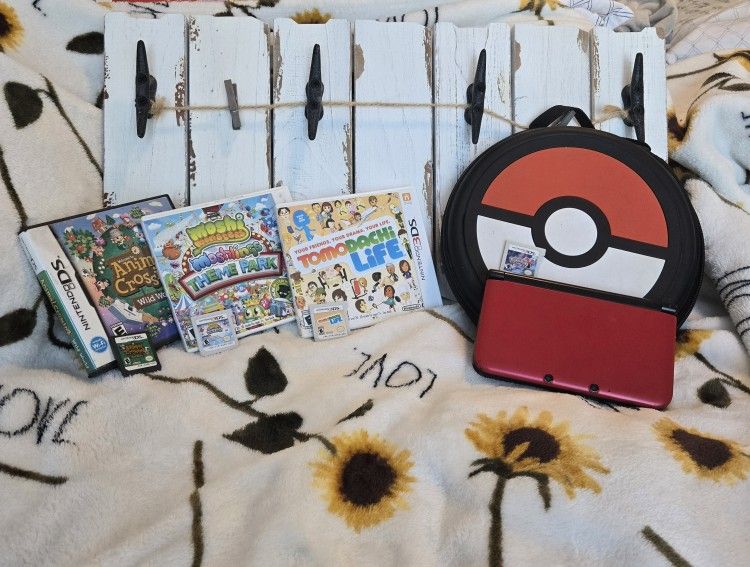 Nintendo 3DS XL Bundle with 4 Games + Carrying Case!