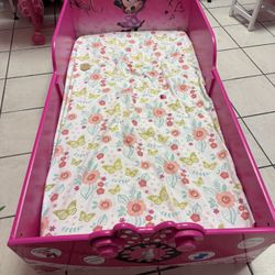 Minnie Mouse Toddler Girl Bed 
