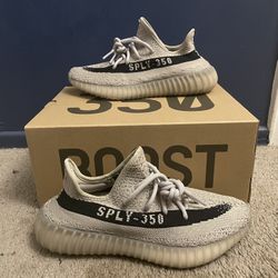 Yeezy 350 v2 beige/black size 6.5