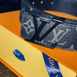 Men’s Loui Vuitton Belt