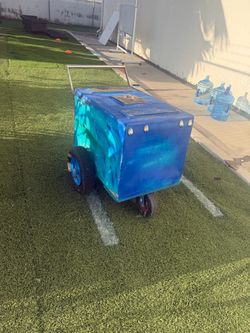 ICE CREAM / VENDOR CART FOR SALE