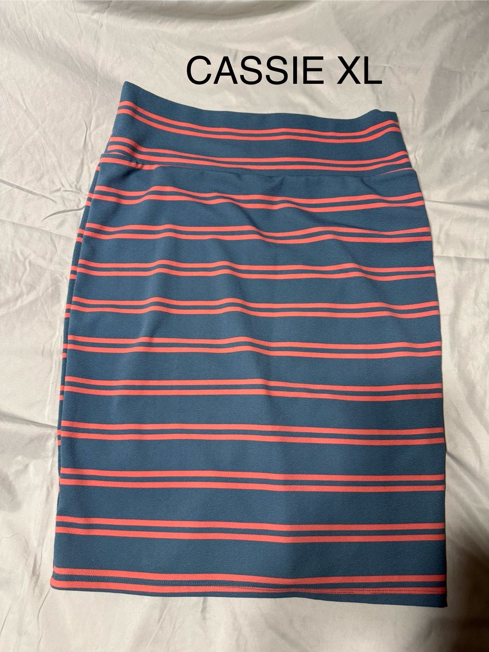 LULAROE Cassie Skirt