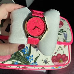 GUCCI watch